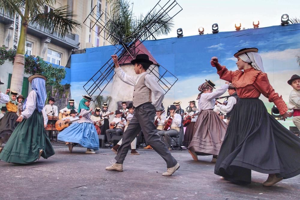 Elección del Mago y Maga Infantil de las Fiestas de Mayo de Santa Cruz