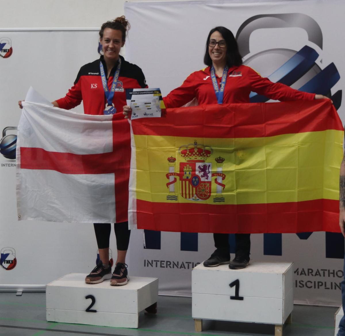 Esther Mora, en el podio del Campeonato del Mundo