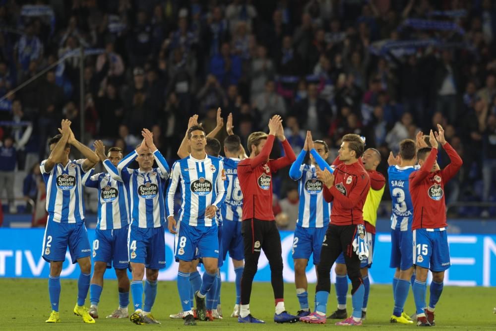 El Dépor remonta y le gana 4-2 al Málaga