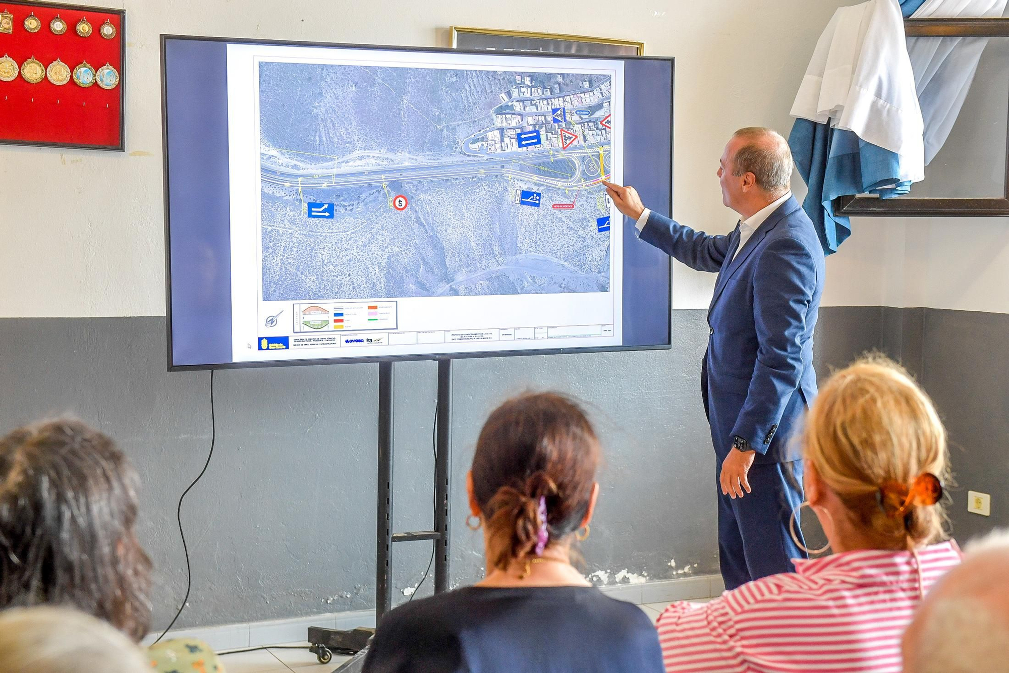 Presentación de las obras para acondicionar un acceso seguro para los peatones en El Secadero