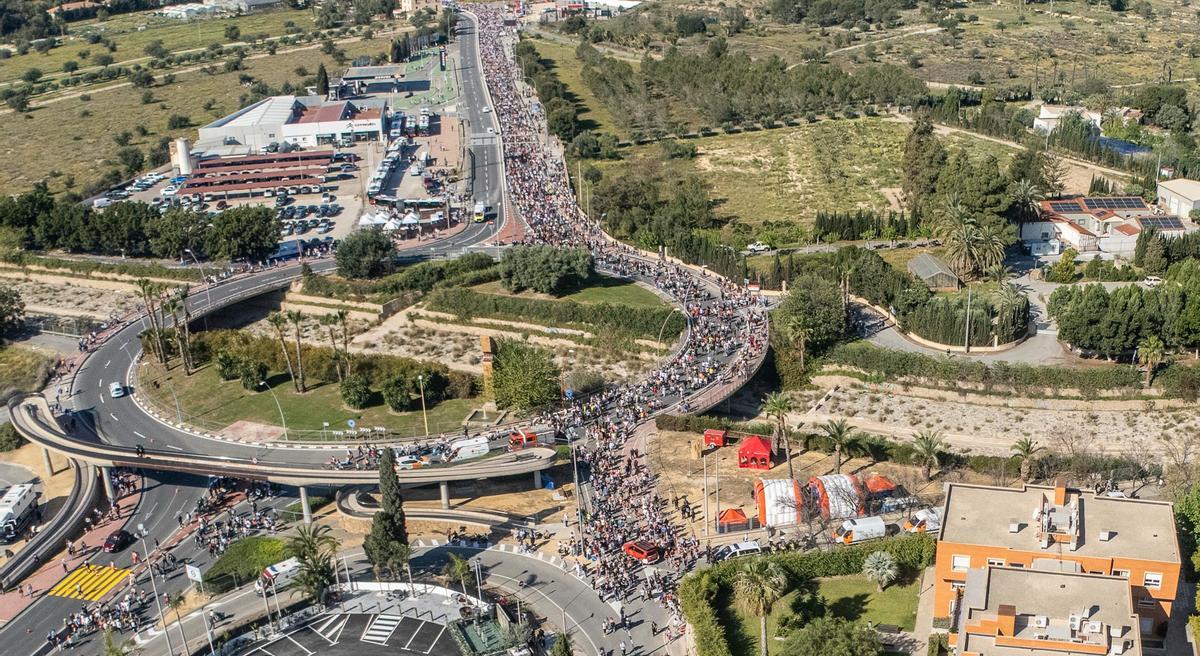 La romería a la Santa Faz marca el pulso de la ciudad de Alicante