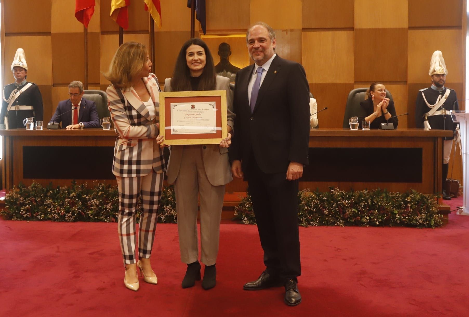 El Ayuntamiento de Zaragoza homenajea a ocho zaragozanos ejemplares