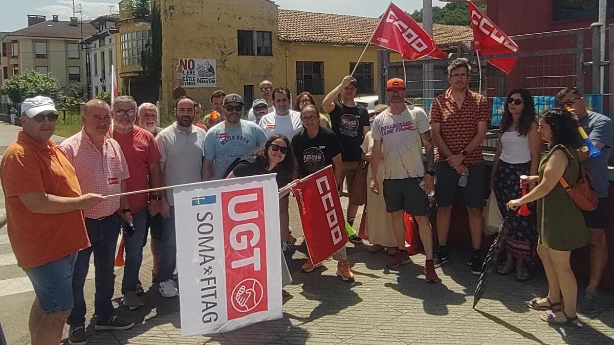 Los trabajadores de Nestlé en Sebares amenazan con paros por culpa del ERE que plantea la empresa