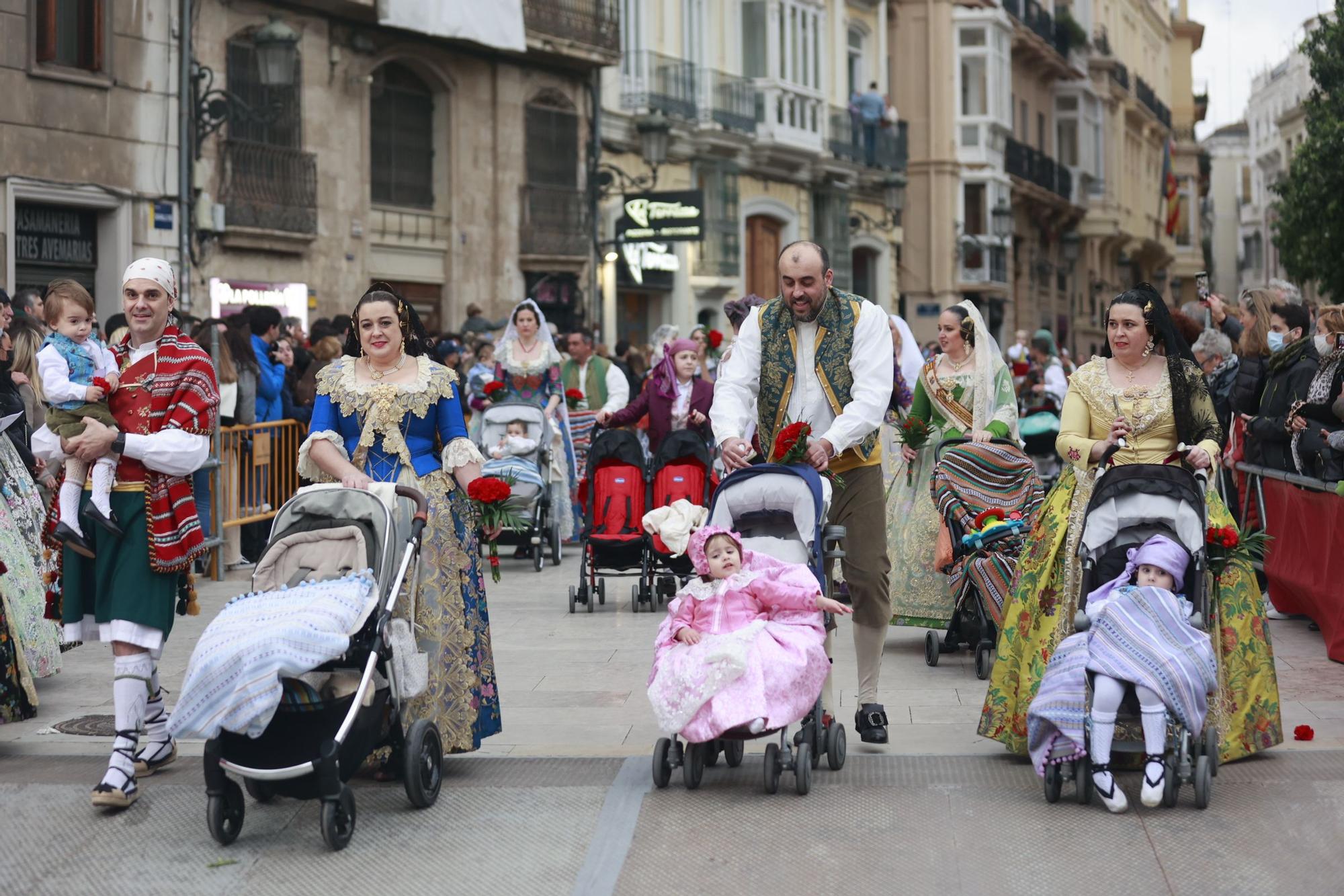 Búscate en el segundo día de ofrenda por la calle Quart (entre las 18:00 a las 19:00 horas)