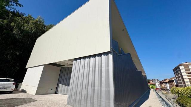El edificio donde se instalará el gran superordenador, en El Entrego. | D. O.
