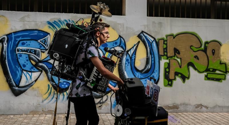 Las Palmas de Gran Canaria. Efrén, el hombre orquesta  | 26/02/2020 | Fotógrafo: José Carlos Guerra