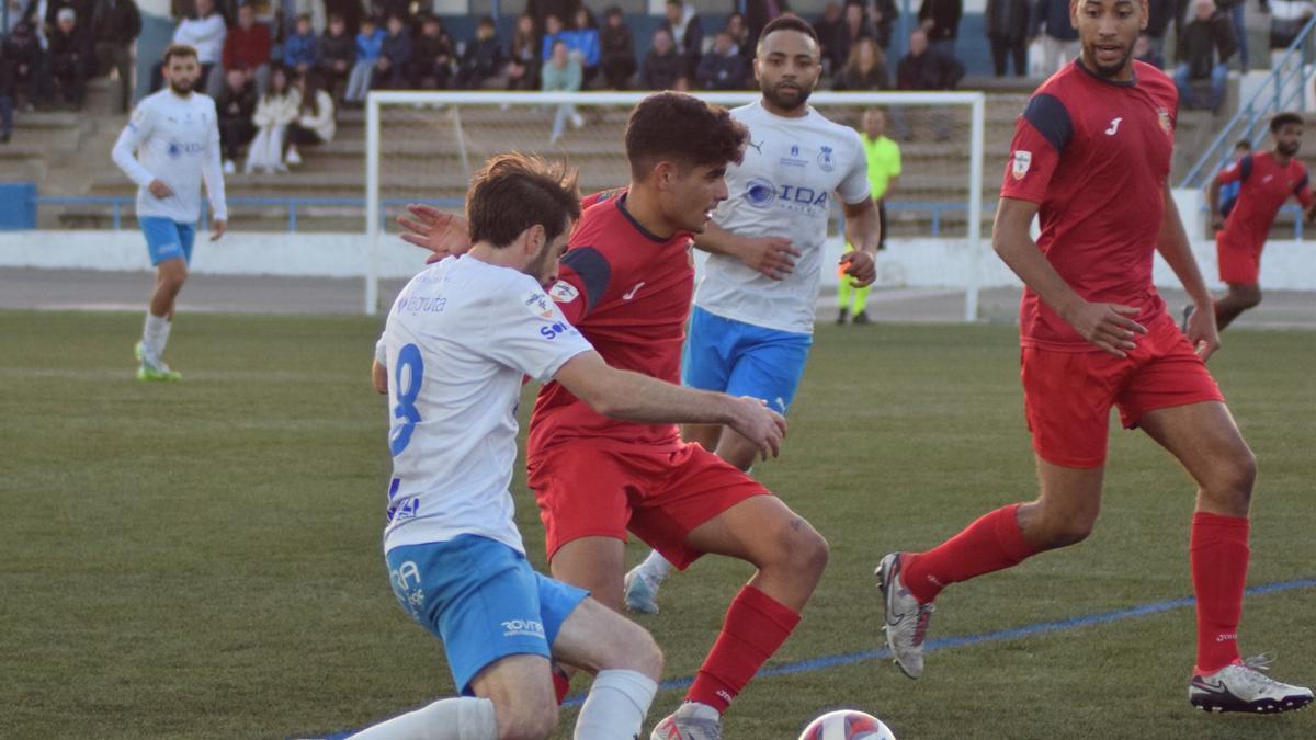 Partido muy emocionante en el José Mangriñán que se decidió para los locales en el minuto 96.