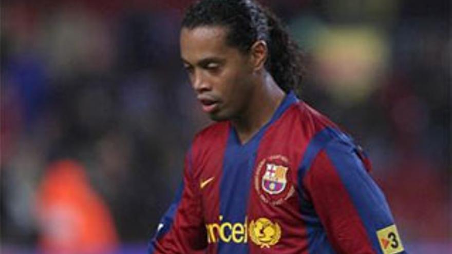 Ronaldinho se queda fuera de la Copa del Rey