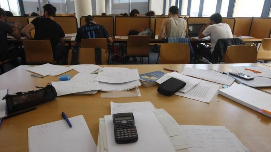 La biblioteca de la UJI abre 24 horas por los exámenes de enero