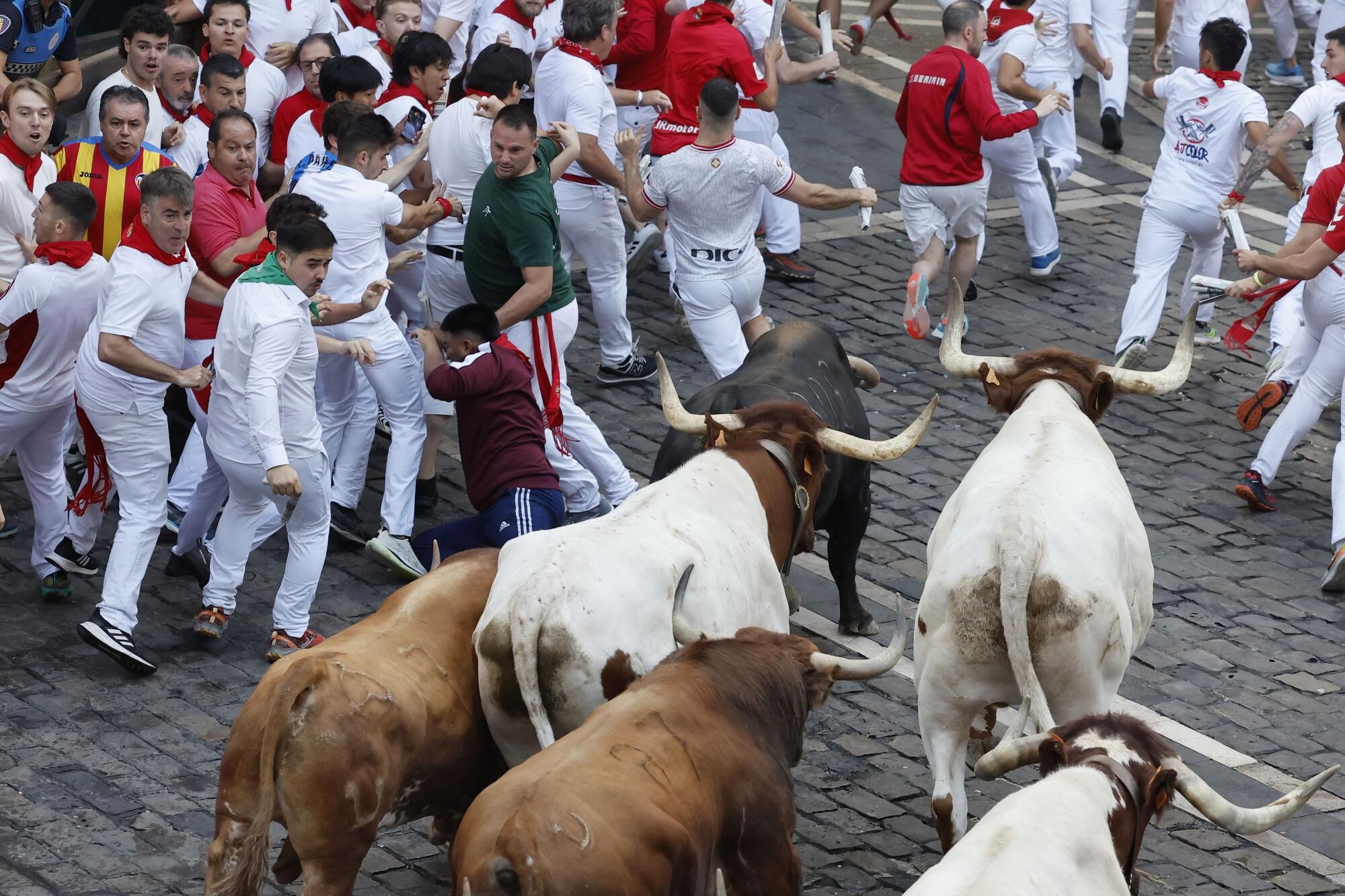 El quinto encierro de los Sanfermines 2025, en imágenes.