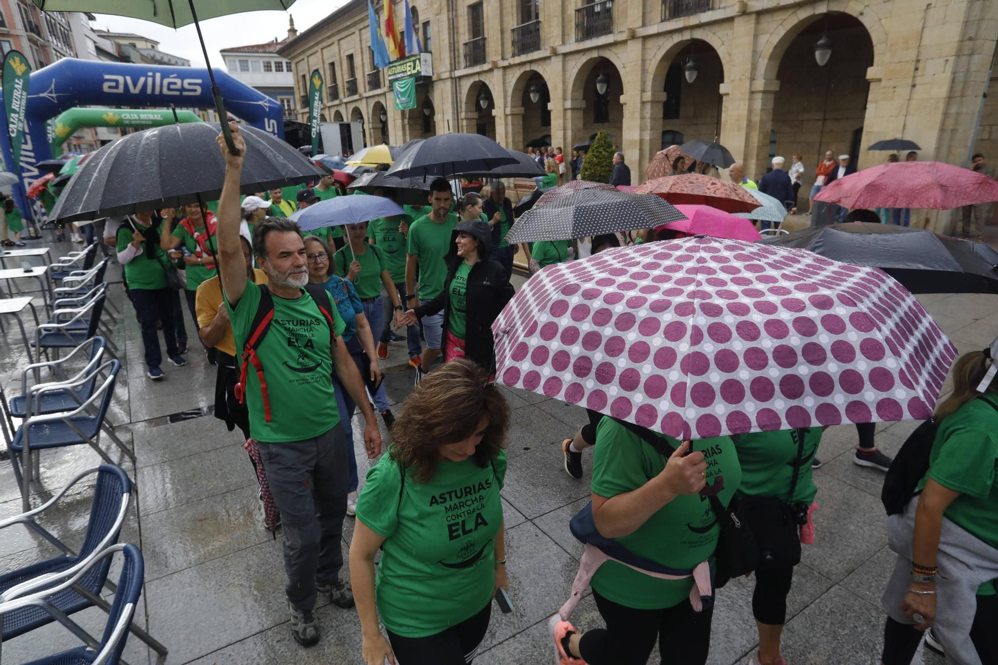 EN IMÁGENES: la Marcha contra el ELA en Avilés