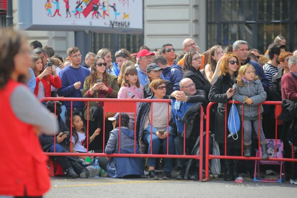 Búscate en la mascletà del 5 de marzo