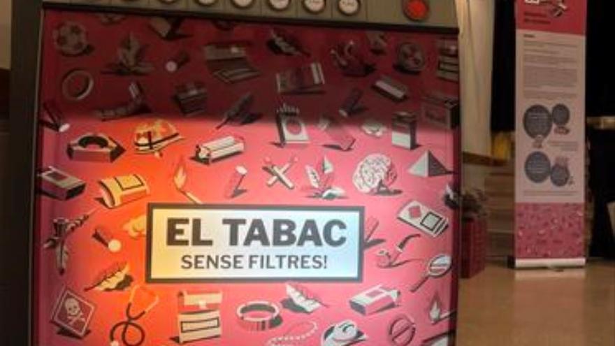 Més de 300 joves de secundària han visitat l&#039;exposició &quot;El tabac sense filtres!&quot; a Manresa