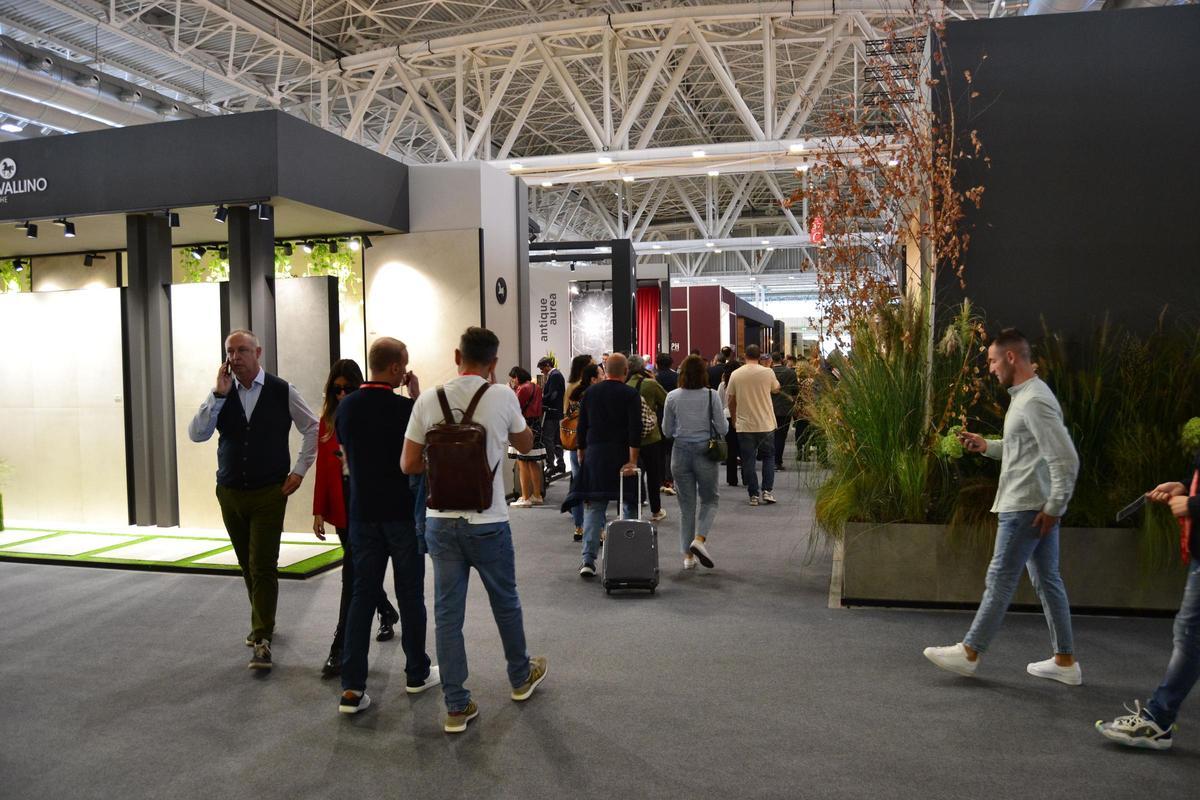 Organizadores y empresas españoles confirman la gran afluencia a Cersaie 2024.
