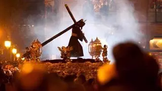 Las cofradías blindan sus procesiones de Semana Santa con seguros 'antilluvia'