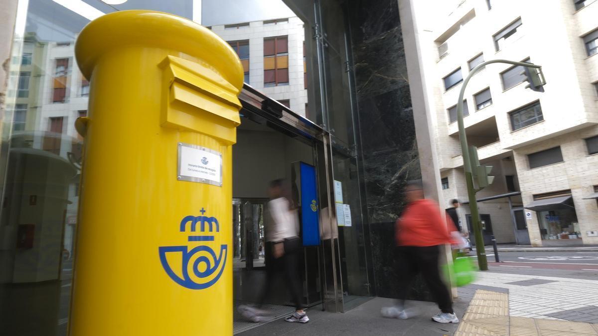 Oficina de Correos en Primero de Mayo.