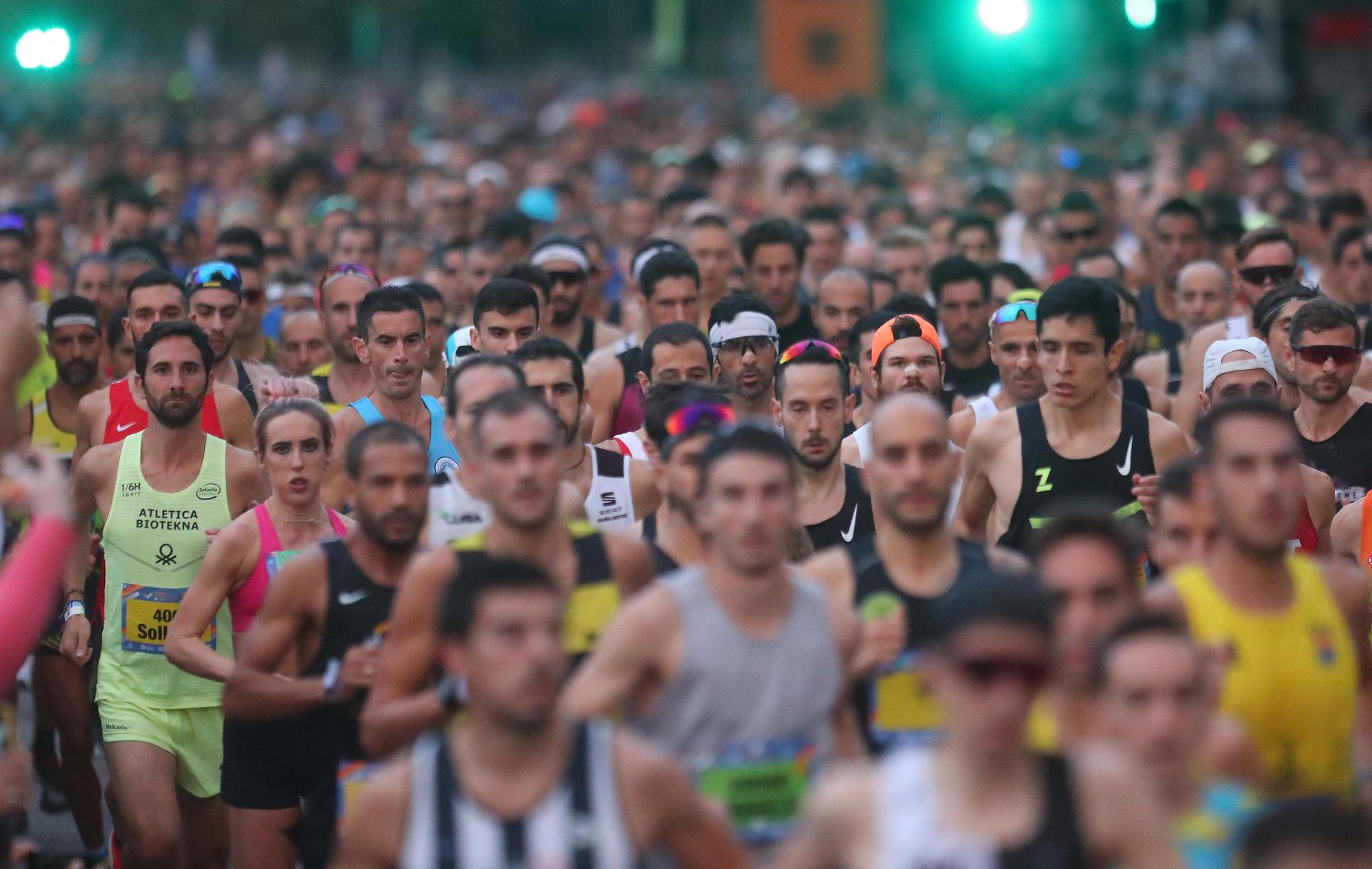 Media Maratón Valencia 2022: Salida y Meta | Busca tu foto