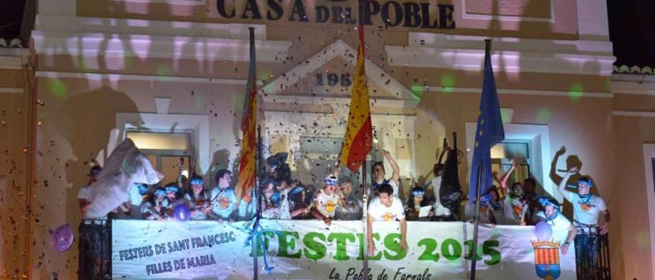 Dies i nits de música, tradició, gastronomia i màgia a la Pobla