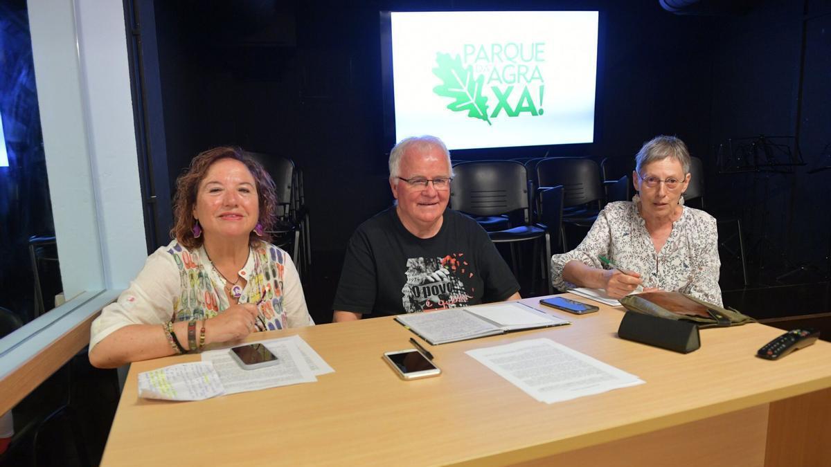La asociación de vecinos del Agra en la reunión para presentar alegaciones al proyecto urbanístico del parque del Obsrvatorio.