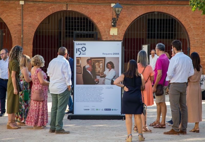 Inauguración de la exposición del 150 aniversario de Levante-EMV en Requena