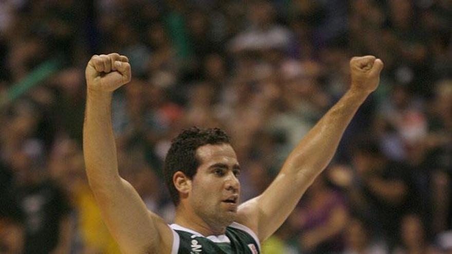 Cabezas, en el play off de la temporada 2008/09, cuando fue clave en la serie ante Gran Canaria.