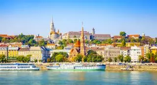 El crucero más espectacular de 2026 recorre el centro de Europa: visita castillos de cuento y ciudades imperiales