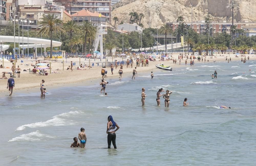 Primer fin de semana de playas abiertas al baño