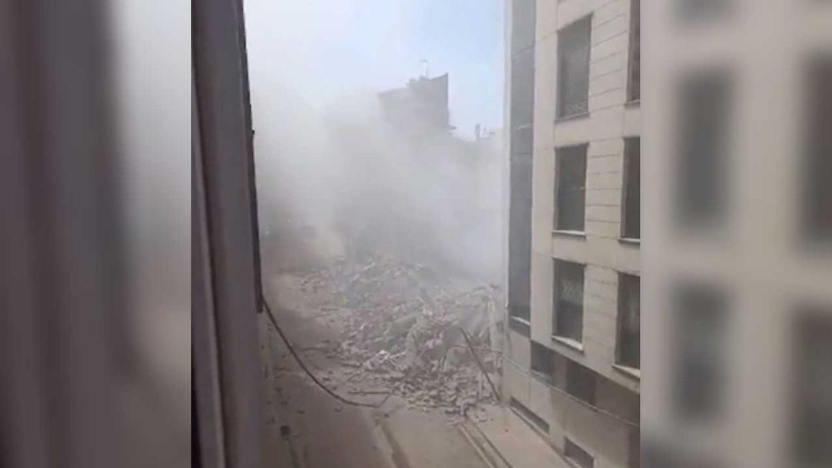 VÍDEO | Un edifici de cinc plantes s’esfondra minuts després de ser desallotjat