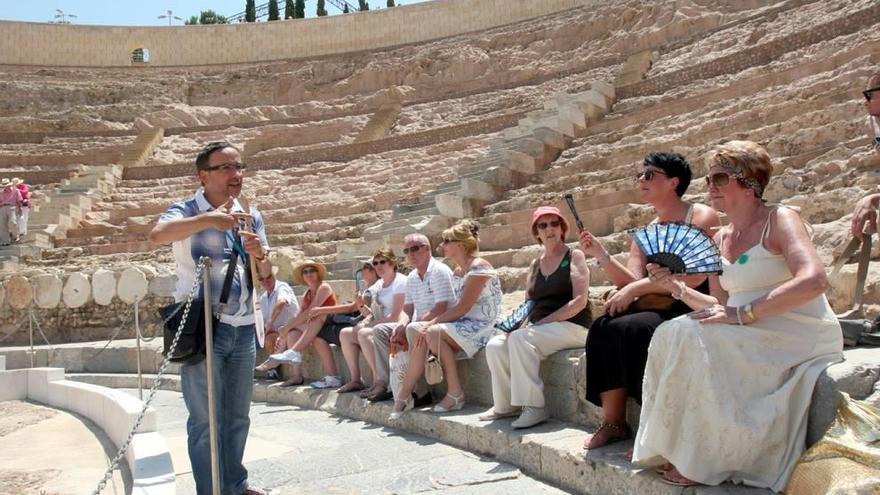 El Teatro Romano celebra sus ocho años con rutas y visitas temáticas
