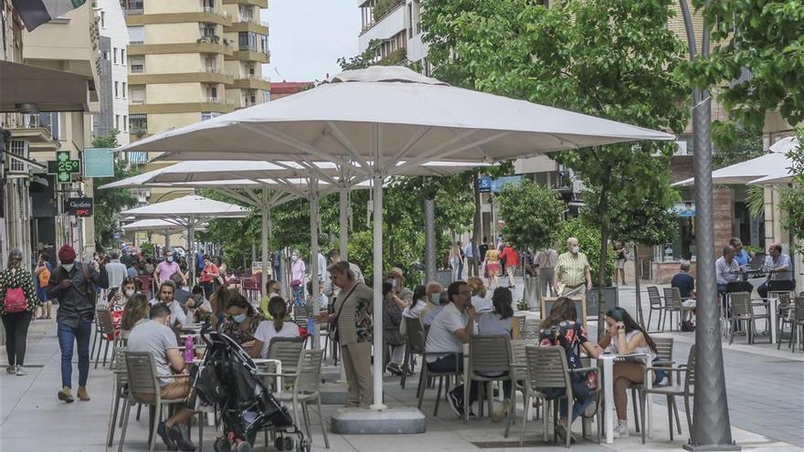 Cáceres dedicará más funcionarios y policía local para agilizar las terrazas