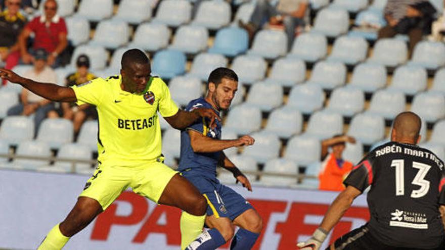 Imagen de un partido en el Coliseum Alfonso Pérez.