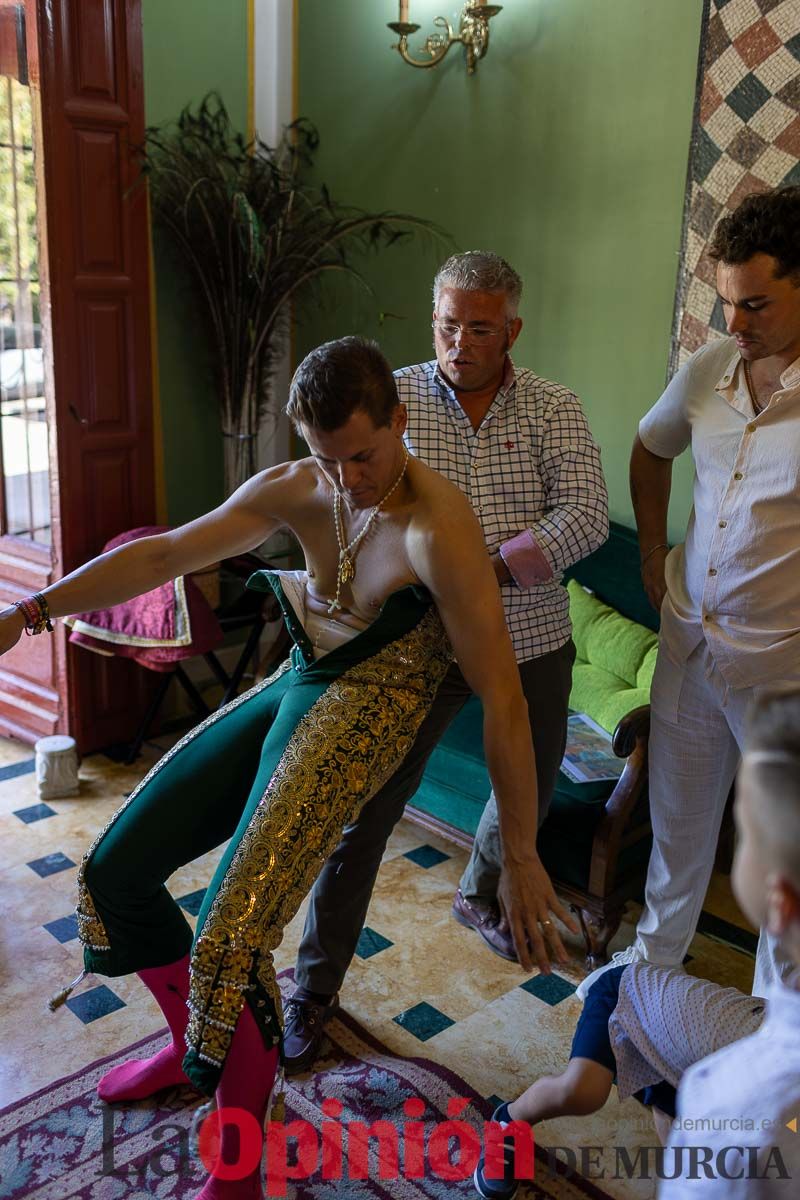 Despedida de los ruedos de Antonio José López 'El Rubio' en Cehegín. Así se ha vestido de torero