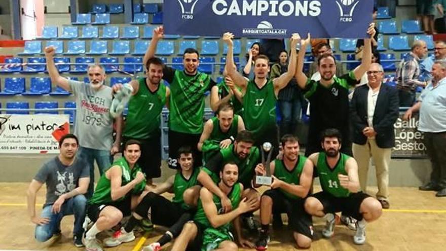 El sènior masculí del Club Bàsquet Vilatorrada es va proclamar campió absolut de Segona Catalana