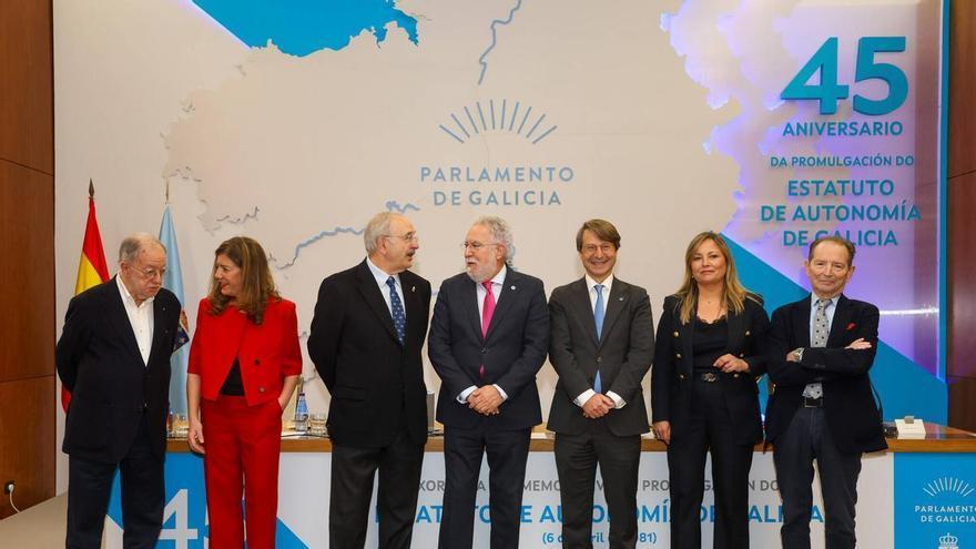 El Parlamento de Galicia celebra la «historia de éxito» del Estatuto de Autonomía en su 45 aniversario