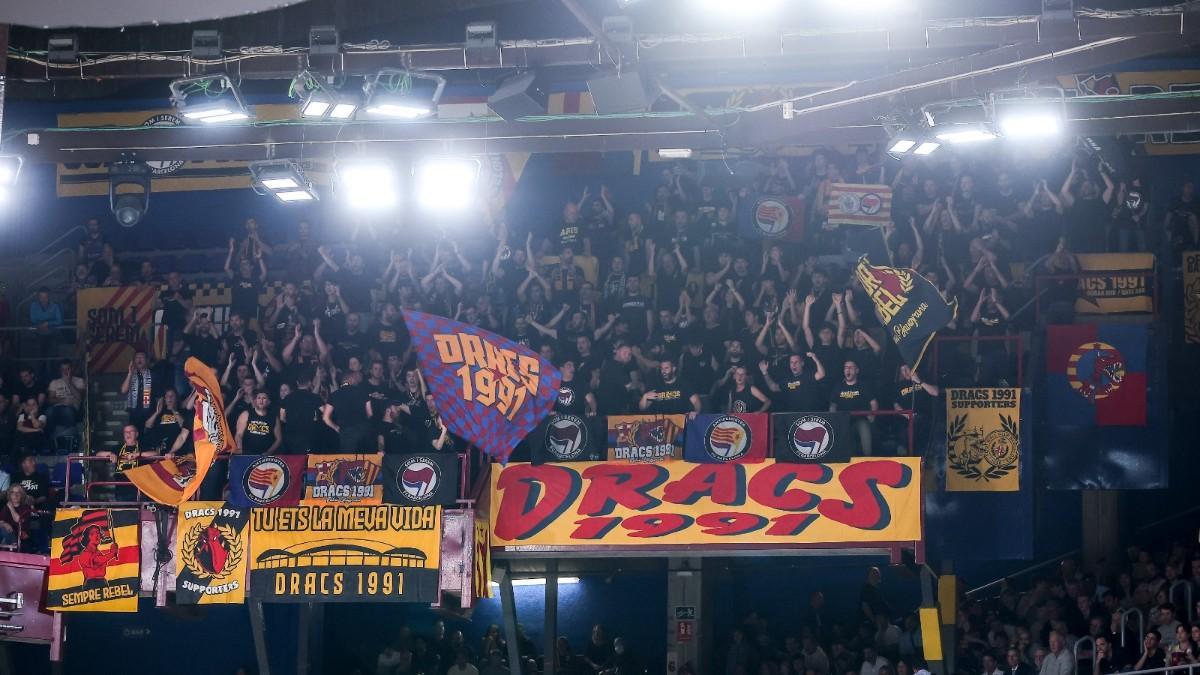 Los Dracs, durante el Barça - Maccabi de Euroliga