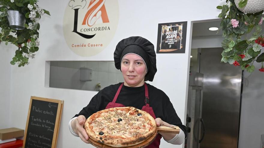 El 'takeaway' de A Coruña con una de las mejores pizzas y tortillas de Betanzos: "La Sinuessa fue una buena profesora"