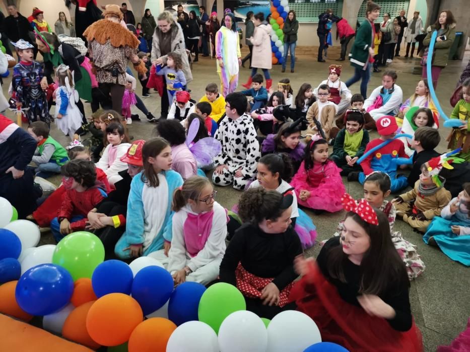 Carnaval en Galicia 2019 | Marín celebra su entroido infantil