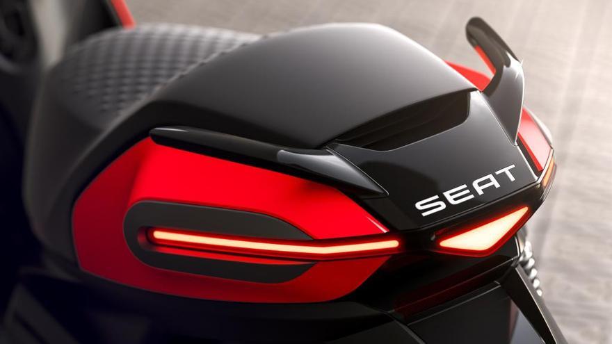 Seat prepara su primera motocicleta eléctrica.