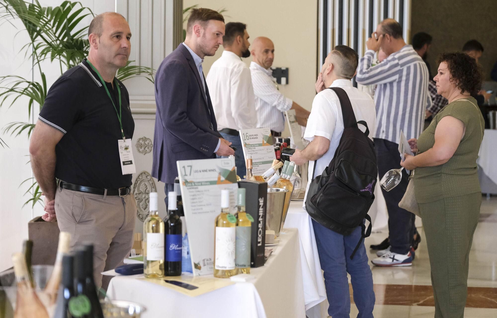 Encuentro en Gran Canaria de responsables de la Guía de vinos Peñín