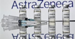 Alemania afirma que la vacuna de AstraZeneca no protege a los mayores de 65 años