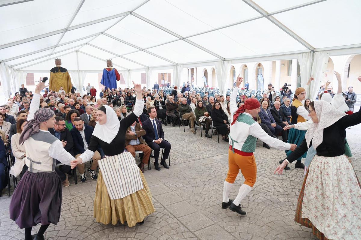 Hubo una muestra de 'ball de bot'