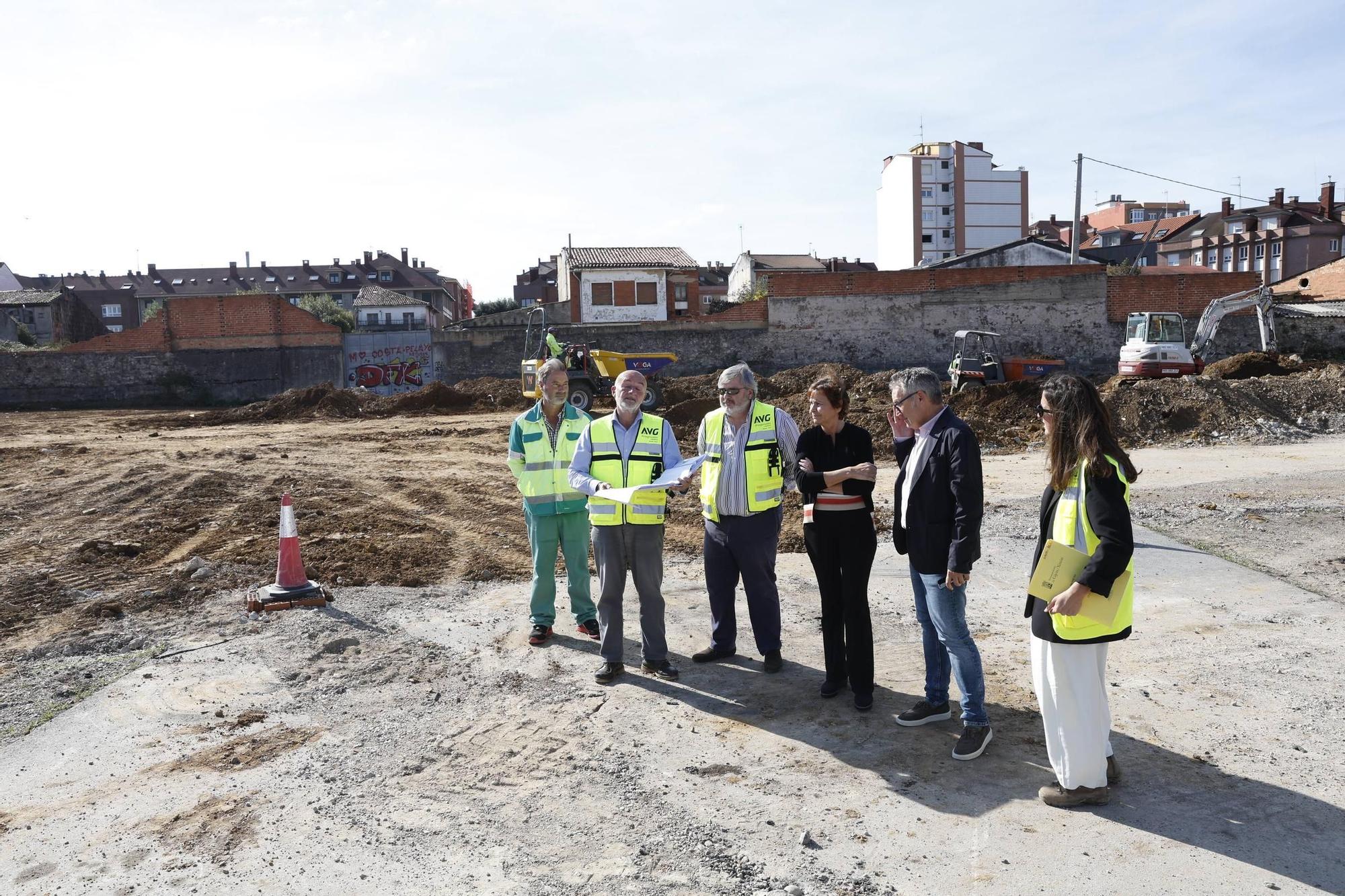 Así avanzan los trabajos en los terrenos de Naval Gijón (en imágenes)