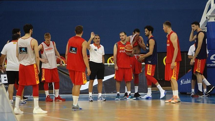 España llegó a Málaga, donde cerrará la primera fase