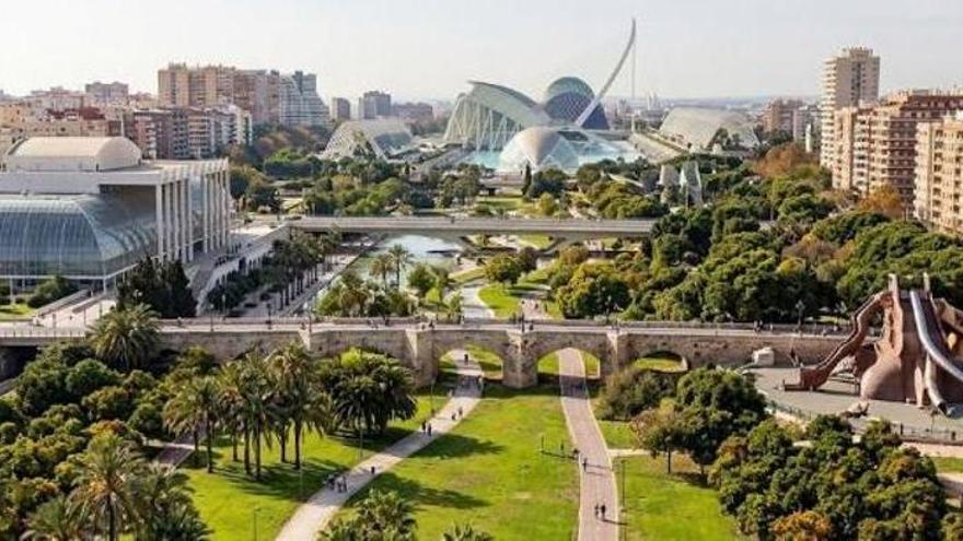 Cronoshare informa: la escasez de jardineros eleva los precios de los servicios en Valencia