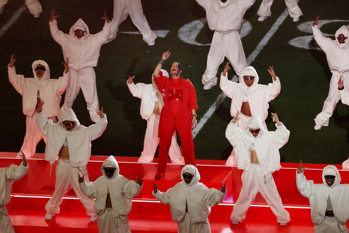 La actuación de Rihanna en la Super Bowl 2023, en imágenes