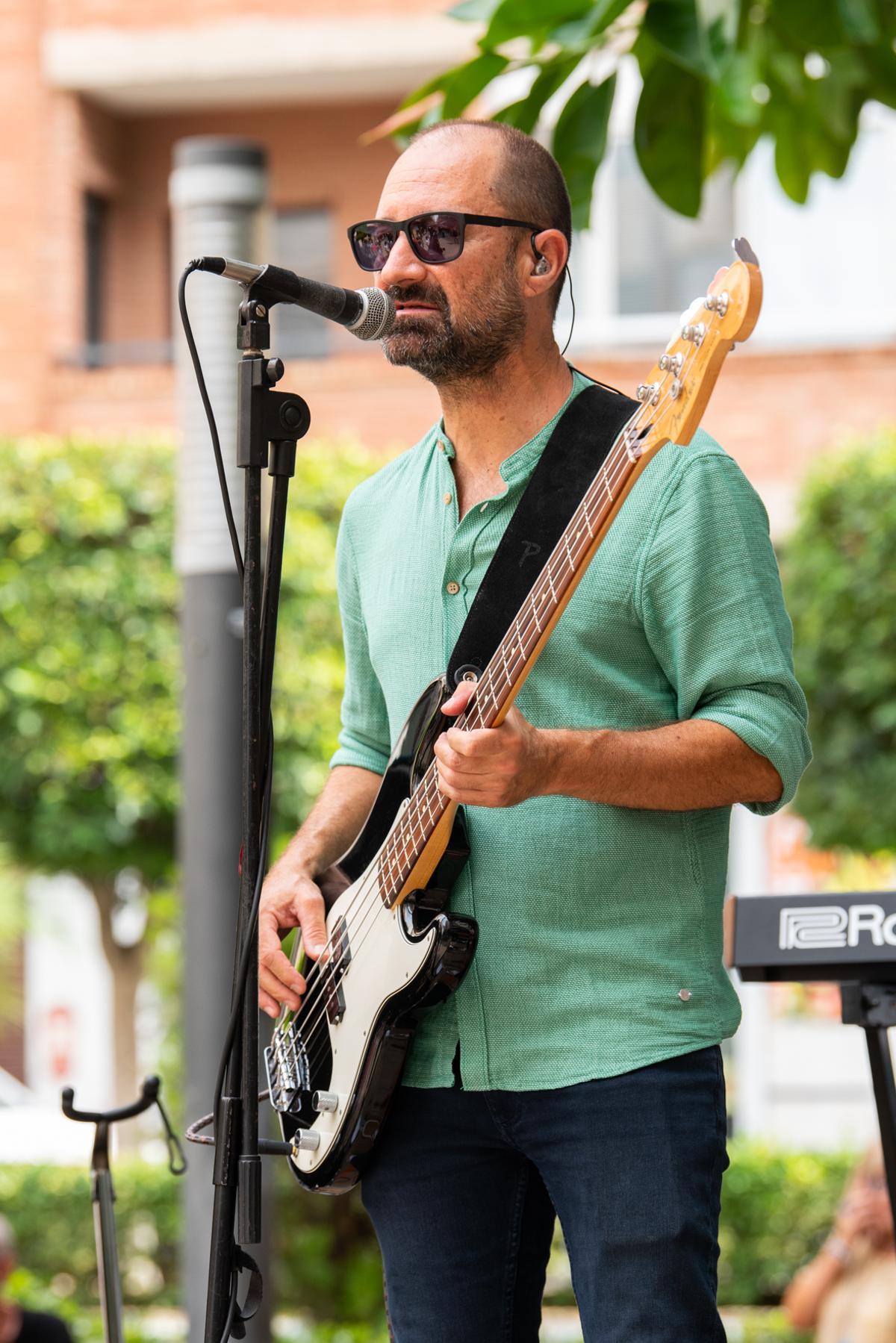 El grupo S. A. M. tocando en el B-Side Festival de 2023