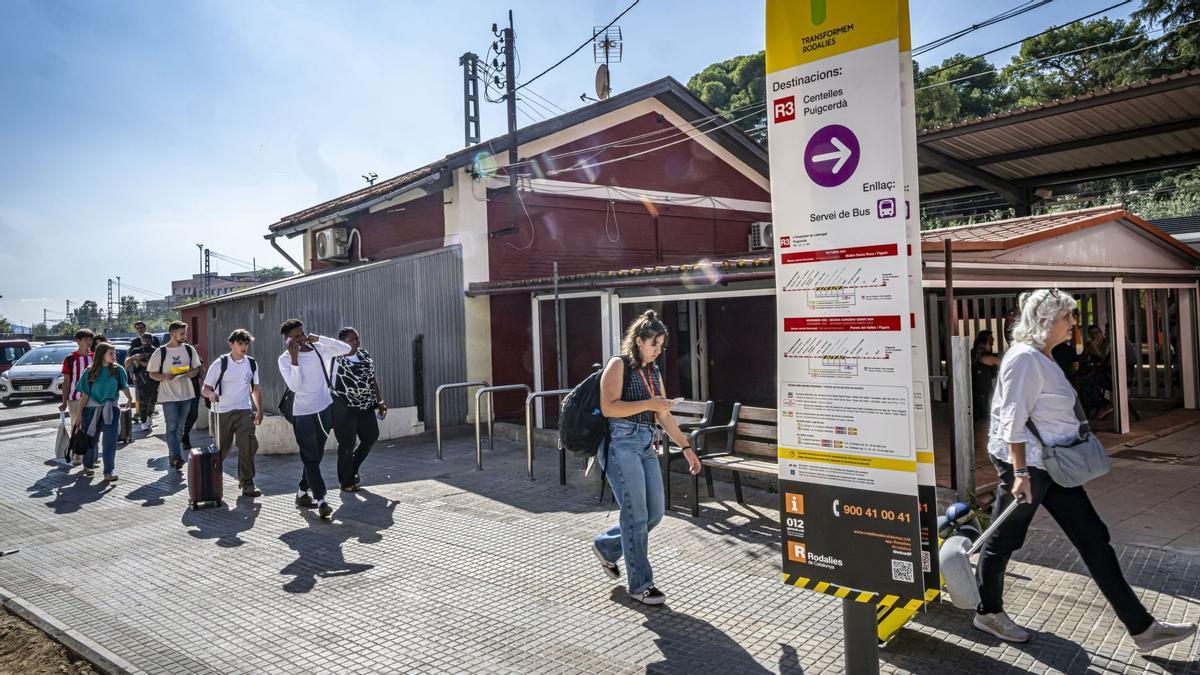 La R3, sin servicio entre Parets y La Garriga por obras de mejora.  La estación de Mollet Santa Rosa afectada por el corte.