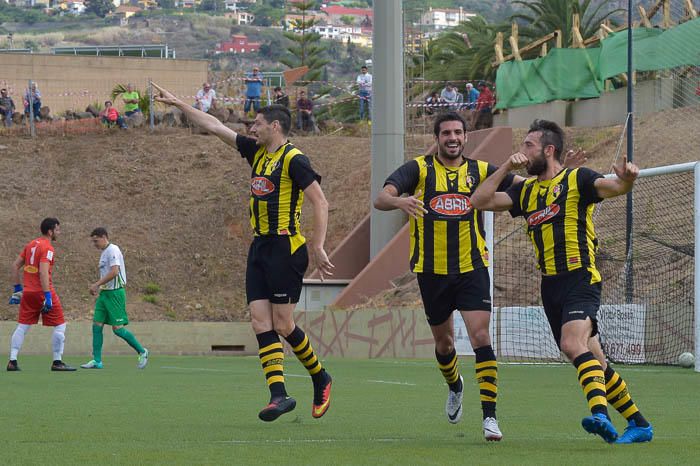 Futbol. Partido entre Villa Santa Brígida y ...