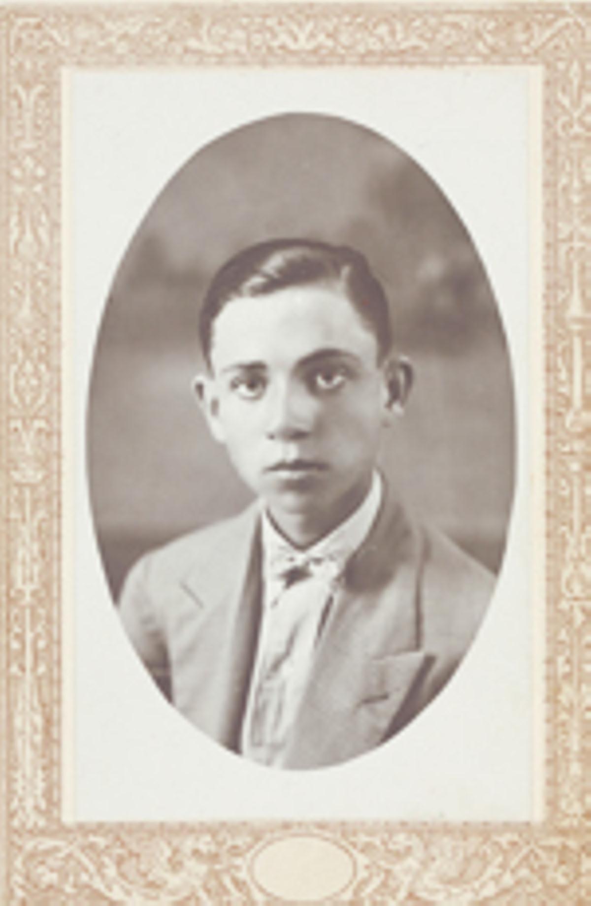 Diez poemas imprescindibles de Miguel Hernández