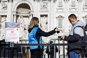 Roma cobra dos euros para acceder a la Fontana di Trevi